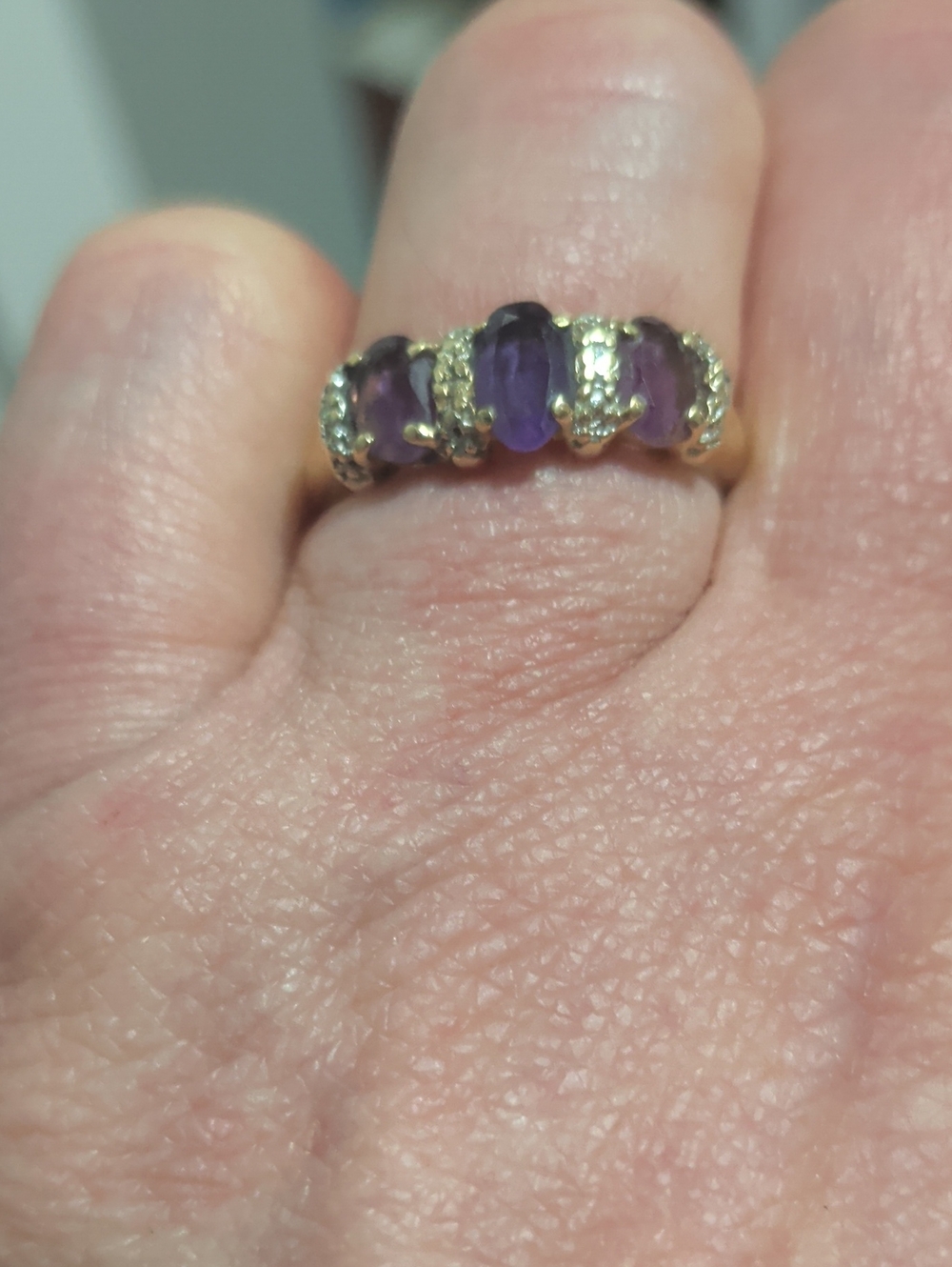 Vintage 10k Gold Oval Cut Amethyst And Diamond 3 Stone Ring